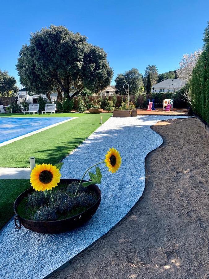 Villa La Roca Madrid Guadarrama Kültér fotó