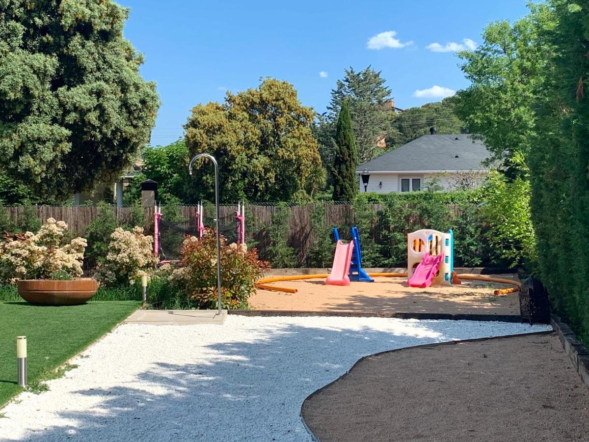 Villa La Roca Madrid Guadarrama Kültér fotó