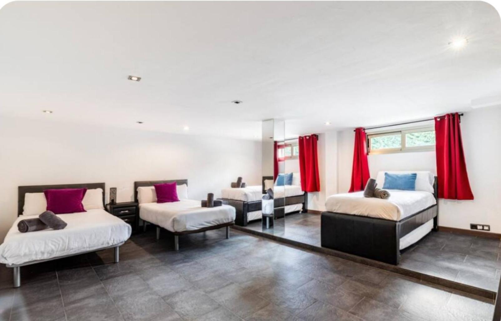 Villa La Roca Madrid Guadarrama Kültér fotó
